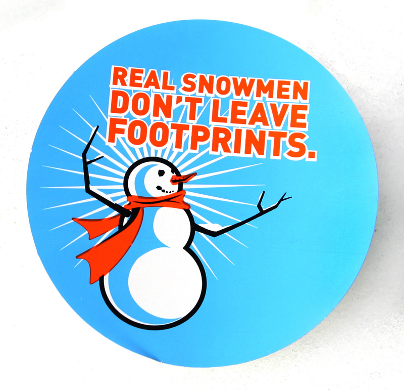 An event sticker promotes environmental care.