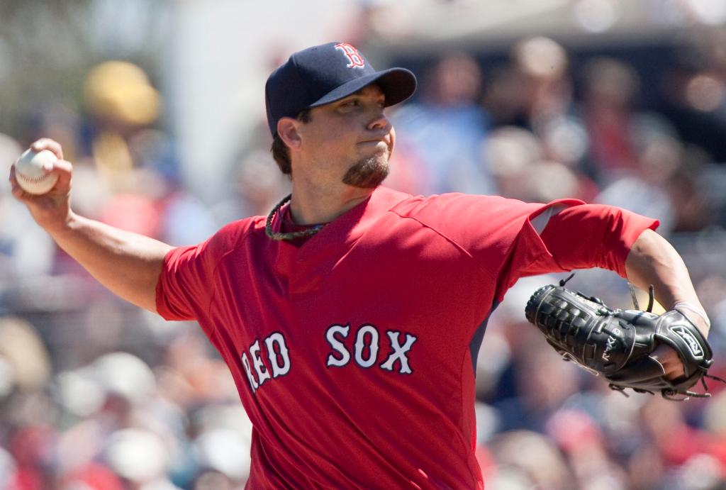Josh Beckett continued his spring training progress with three shutout innings Monday for the Red Sox against the Cardinals at Fort Myers, Fla. Beckett did not allow a hit and struck out three in Boston’s 7-6 victory.
