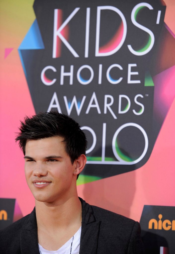 “Twilight” star Taylor Lautner snared the favorite actor trophy at Saturday’s 23rd annual shenanigan-packed Nickelodeon Kids’ Choice Awards in Los Angeles. Lautner won for his role as hunky werewolf Jacob Black in “New Moon.”