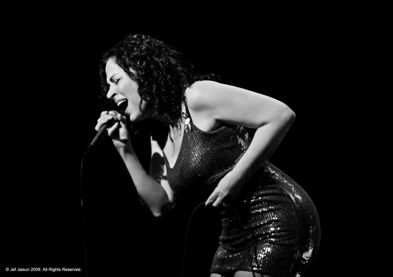 Award-winning singer Janiva Magness performs in Freeport Friday night.