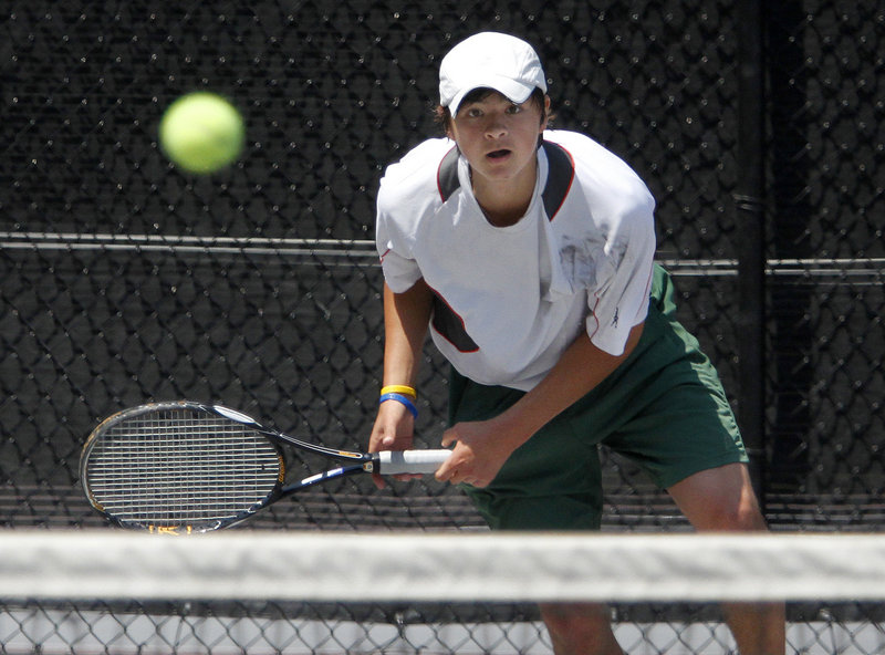 Brandon Thompson, the No. 1 seed in the boys’ tournament, affirmed that status with a 6-3, 6-2 triumph in the final match against his Waynflete teammate, Patrick Ordway.