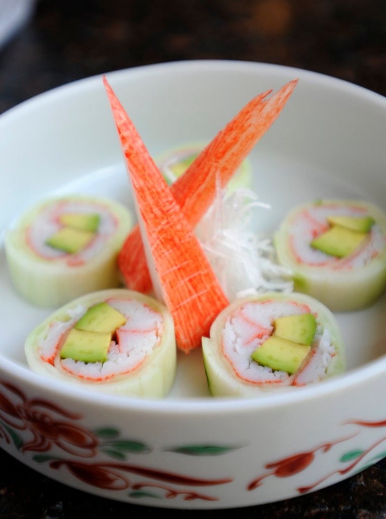 Kanisu (crab and avocado rolled in cucumber).