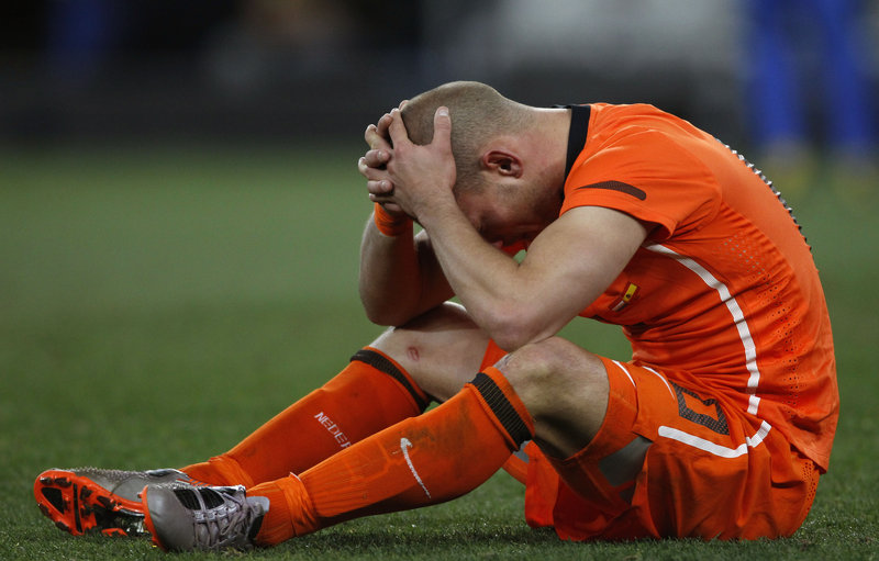 Wesley Sneijder, who had hoped to finally win the Cup for the Netherlands after the nation's finals losses in 1974 and '78, reacts after Sunday's game ends in another loss, 1-0 to Spain.