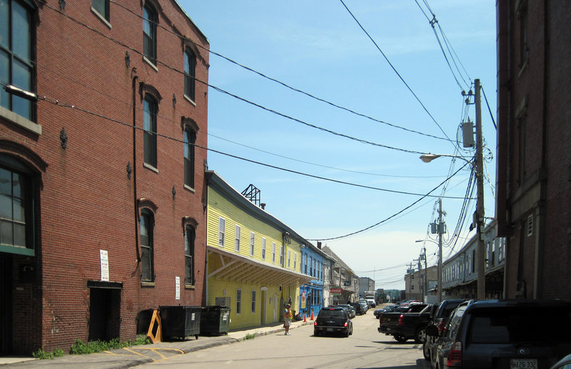 Custom House Wharf, at the end of Pearl Street, is home to a variety of retail and marine businesses.