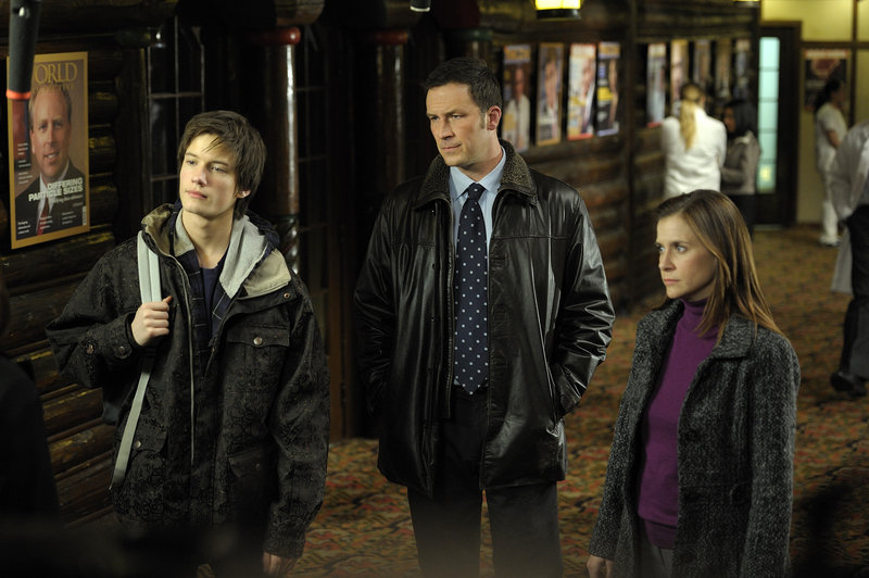 From left, Justin Kelly, Brady Smith and Kellie Martin appear in a scene from “The Jensen Project,” a movie airing tonight on NBC. It’s the second installment in what Wal-Mart and P&G hope is a long-running series of family-friendly programs they will bring to TV.