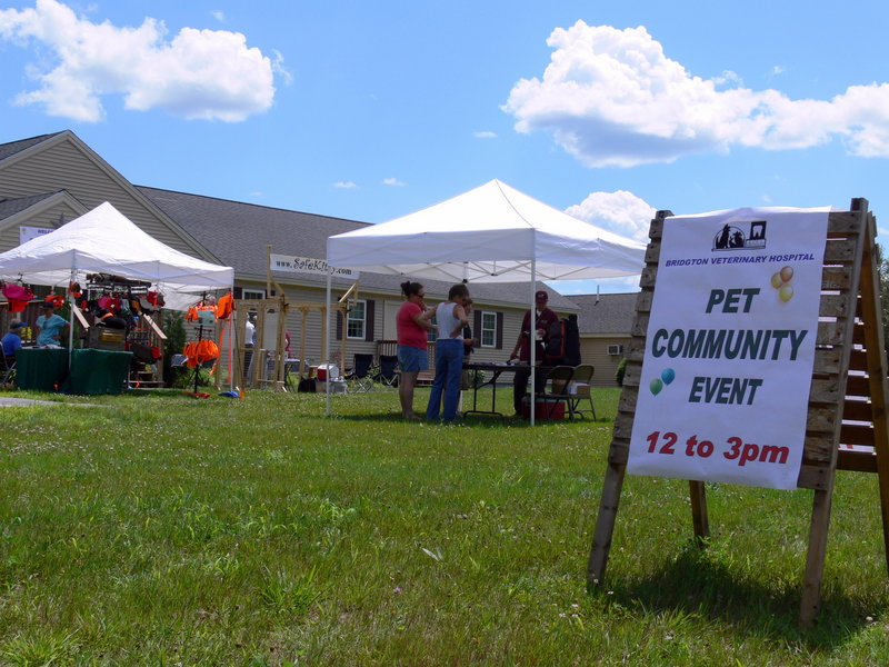 Bridgton residents gather at a pet community event run by the Cumberland County Animal Response Team.