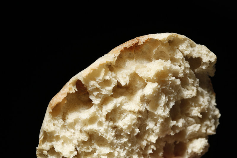 The recipe and manufacturing process for Thomas’ English muffins are at the heart of a trade-secret lawsuit to keep a former executive from moving to a rival company.
