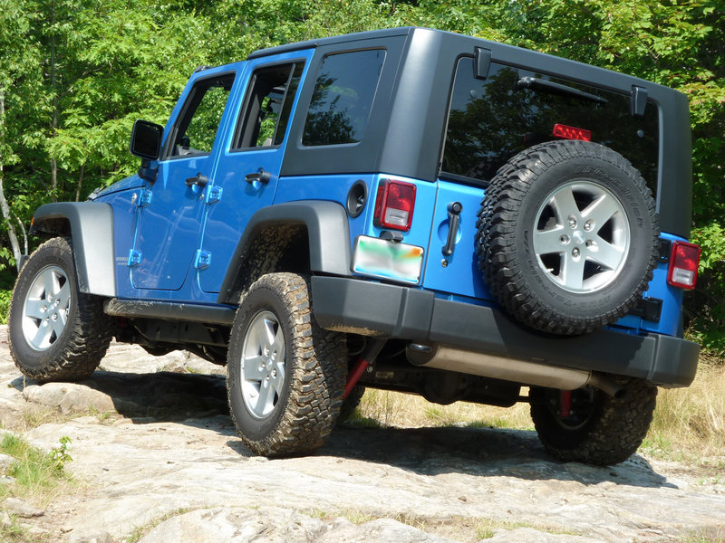 The longer wheel base of the four-door Jeep Wrangler Unlimited provides smoother on-road driving in addition to extra space.