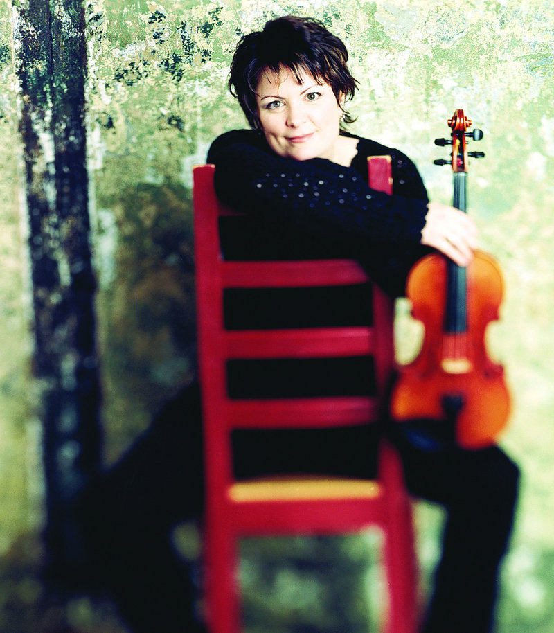 Celtic fiddler Eileen Ivers