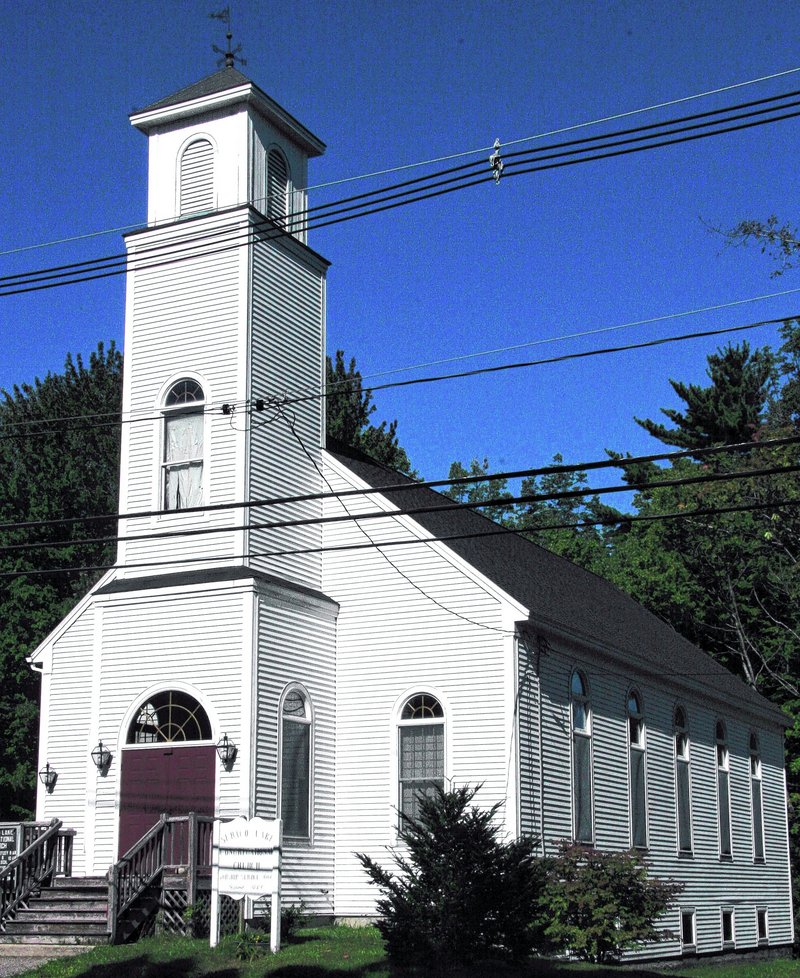 Sebago Lake Congregational Church has several ministries, including involvement with Catherine’s Cupboard, a food cupboard at Standish Town Hall.
