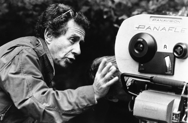 Director Authur Penn is shown in a publicity photo taken during the filming of “Target,” a 1985 thriller starring Gene Hackman. Penn, whose films also include “Little Big Man” and “The Miracle Worker,” rose as a film director in the 1960s, inspired by the social and political upheaval of the time.