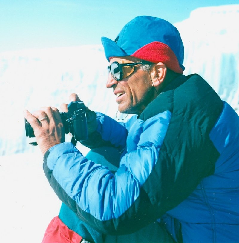 Lloyd Holmes with his camera on an ascent of Mount Kilimanjaro in 1989.