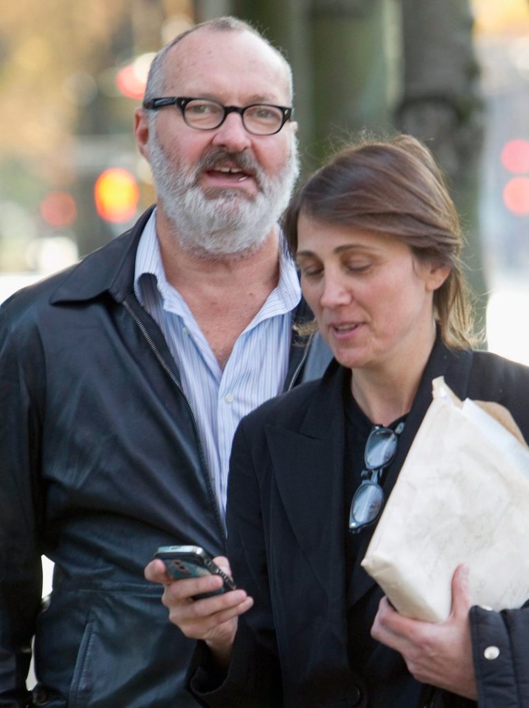 Randy Quaid and his wife Eviwait for a taxi outside a lawyer’s office in Vancouver, Canada.