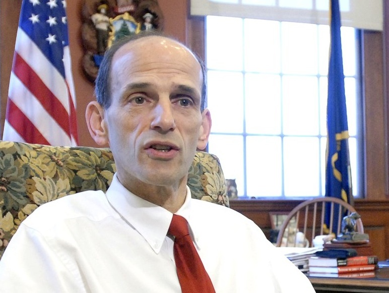 Former Maine Gov. John Baldacci was hired to evaluate military health care and wellness, the Defense Department says.