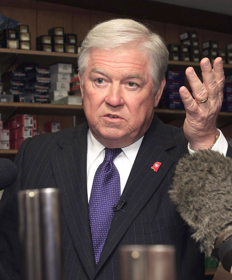Mississippi Gov. Haley Barbour says he’s out of presidential contention.