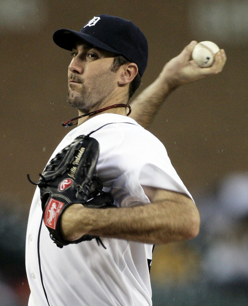 Justin Verlander delivers a pitch during his solid outing in the nightcap of Sunday’s doubleheader. Verlander led the Tigers to a 3-0 win.