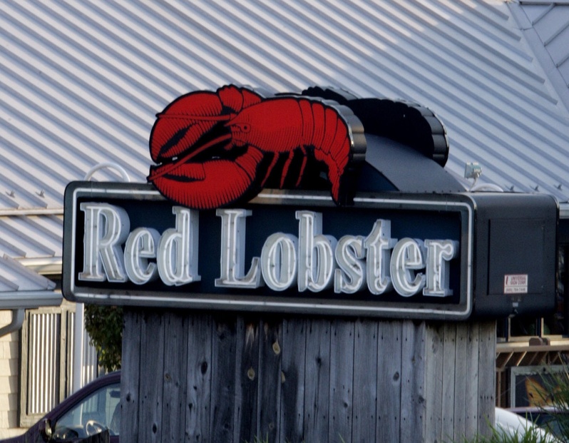 Red Lobster, part of Darden Restaurants Inc., is redesigning all of its Tampa Bay restaurants in Florida with a "Bar Harbor" theme, complete with ship lanterns and Adirondack chairs.