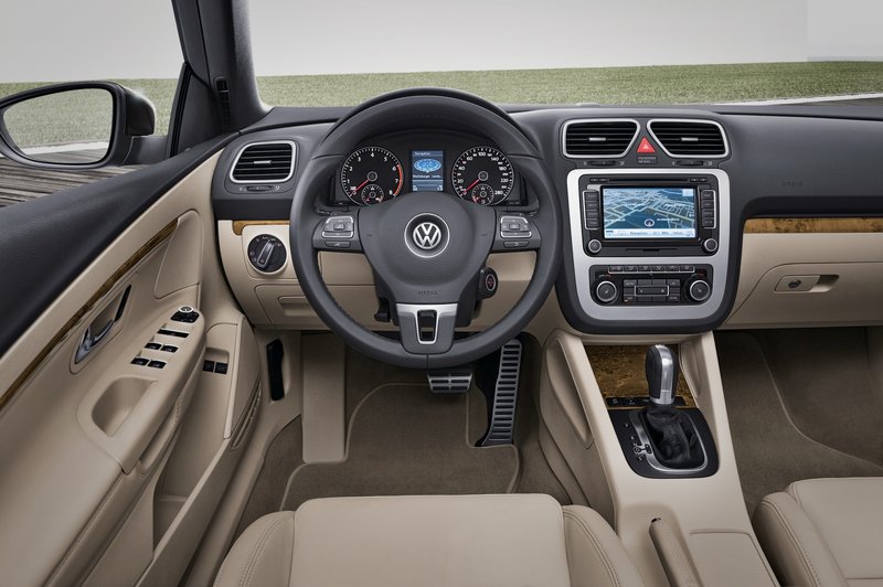 Volkswagen’s customary refinement is evident in the interior of the Eos, along with many high-tech features.