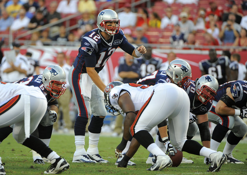 Tom Brady likes to maintain an up-tempo pace while leading the Patriots’ offense, putting pressure on defenses to be ready at all times.