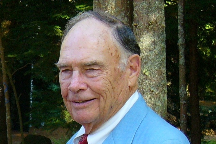 A. LeRoy Greason Jr., shown at a family wedding in 2006, “never lost his smile,” his daughter says.