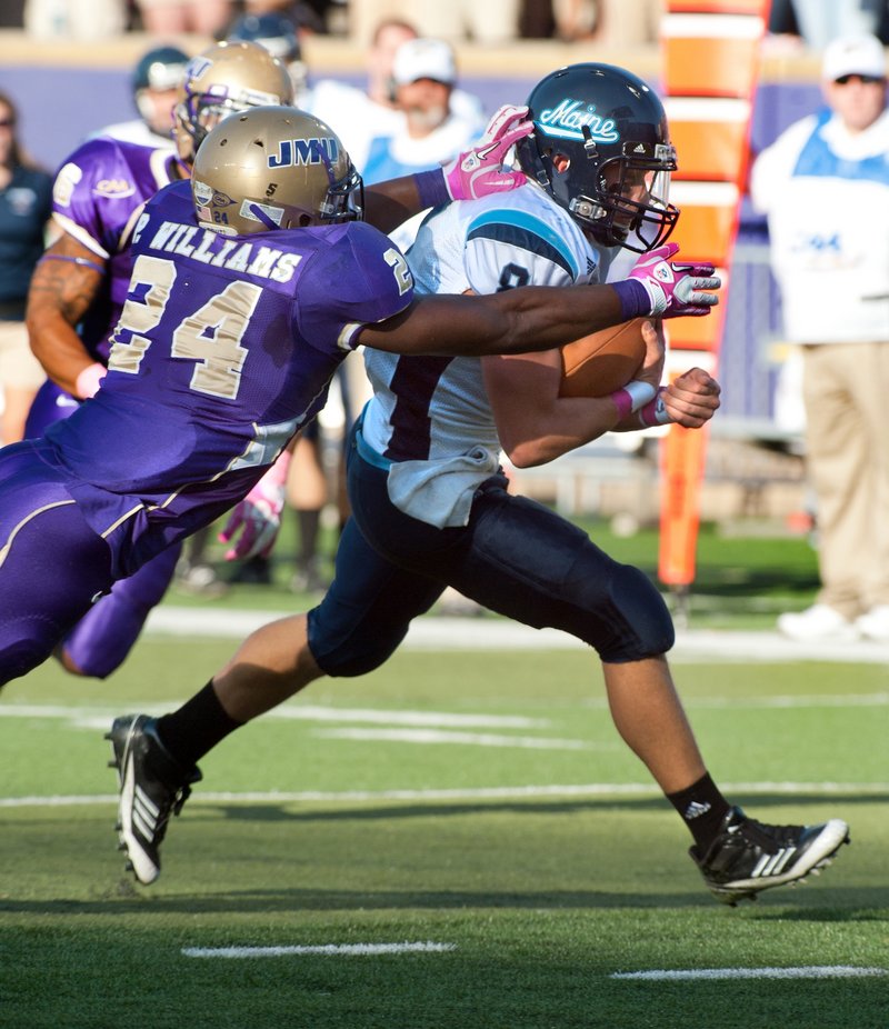 Maine quarterback Warren Smith was the leader Saturday as the Black Blacks continued their national rise with an overtime victory at James Madison.