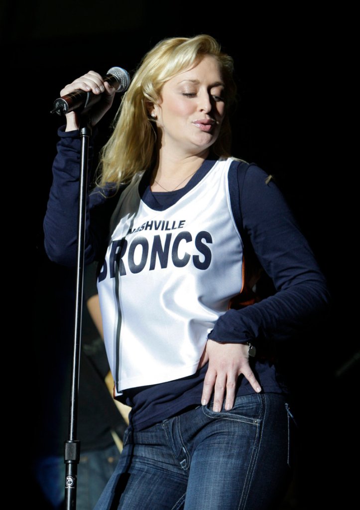 Country singer Mindy McCready and her mother, Gayle Inge, are in the middle of a custody dispute over McCready’s son. Inge is the boy’s guardian.