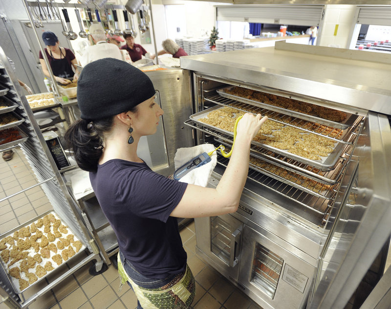 With help from grants, Windham Primary School brought in guest chef Erin Dow to work with the kitchen staff to prepare made-from-scratch Parmesan-crusted chicken fingers and a BLT pasta salad for Thursday’s lunch.