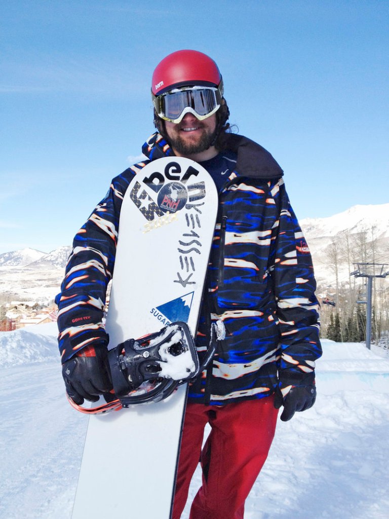 Alex Tuttle of Stratton, a snowboarder, said, “I was either going to have to take out loans to cover my expenses or I was going to have to stop.” He received a Level Field grant.