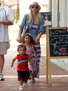 Elin Nordegren has two children, Sam and Charlie, with her ex-husband, golfer Tiger Woods.