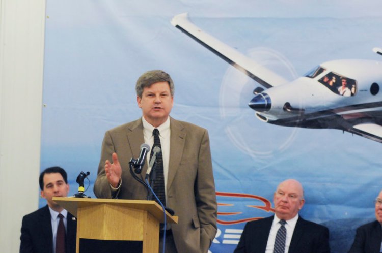 Alan Klapmeier CEO of Kestrel Aircraft Co., holds a news conference at the Superior, Wis., airport in May 2014 to announce that Kestrel is coming to Superior and bringing 600 jobs. Today, no manufacturing plant has been built, there are no aircraft manufacturing jobs in Superior, and Kestrel hasn’t made a loan payment to the state in 11 months.