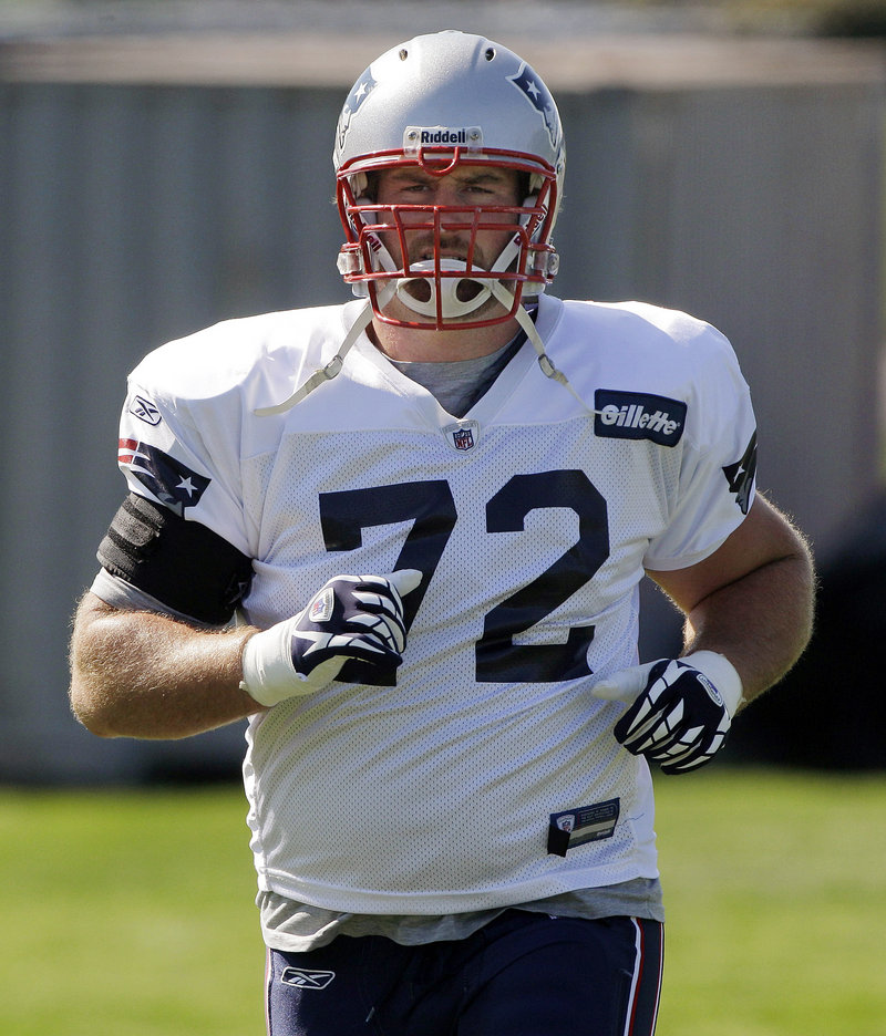 Matt Light is the man who has helped keep Tom Brady healthy all these years, an offensive tackle who has protected him from hits from the blind side.