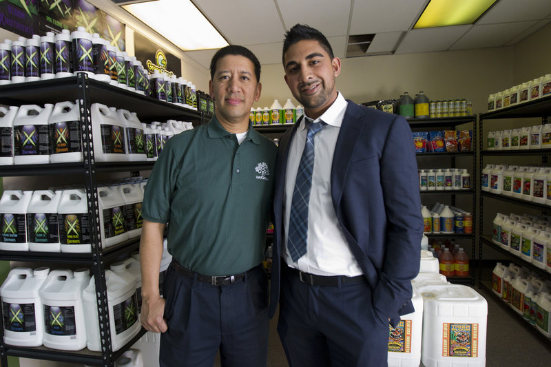 WeGrow founder Dhar Mann, right, and franchisee Alex Wong were at Wong’s weGrow store in Washington, D.C., on Thursday to prepare for today’s opening. It’s the California company’s first outlet on the East Coast.