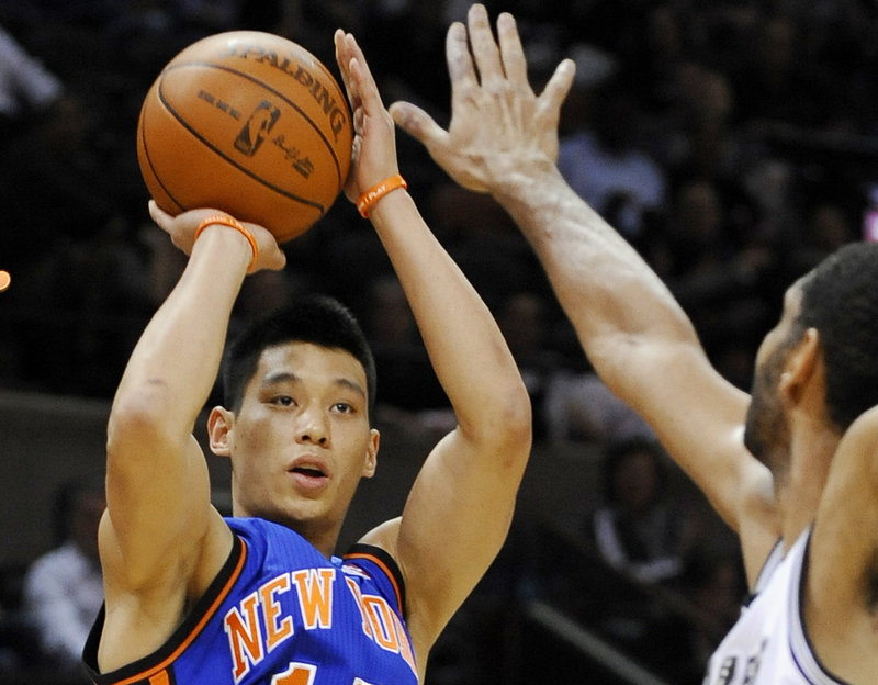 The New York Knicks announced Saturday that point guard Jeremy Lin needs knee surgery that will keep him out for six weeks.
