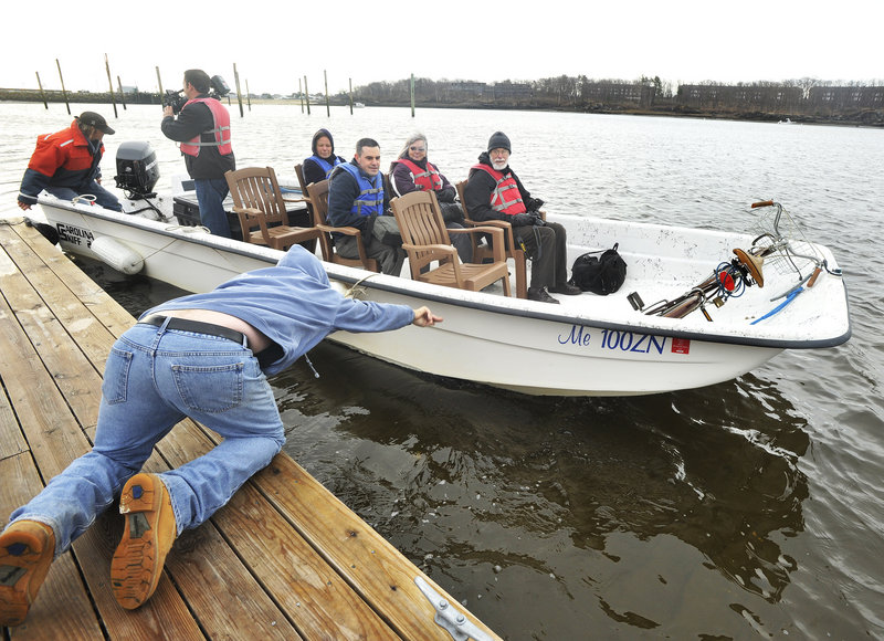 UNE’s student government has funded a three-week pilot river ferry service which will transport passengers between Camp Ellis in Saco and the UNE pier in Biddeford. The ferry service enticed both UNE faculty and media members on its inaugural day Monday.