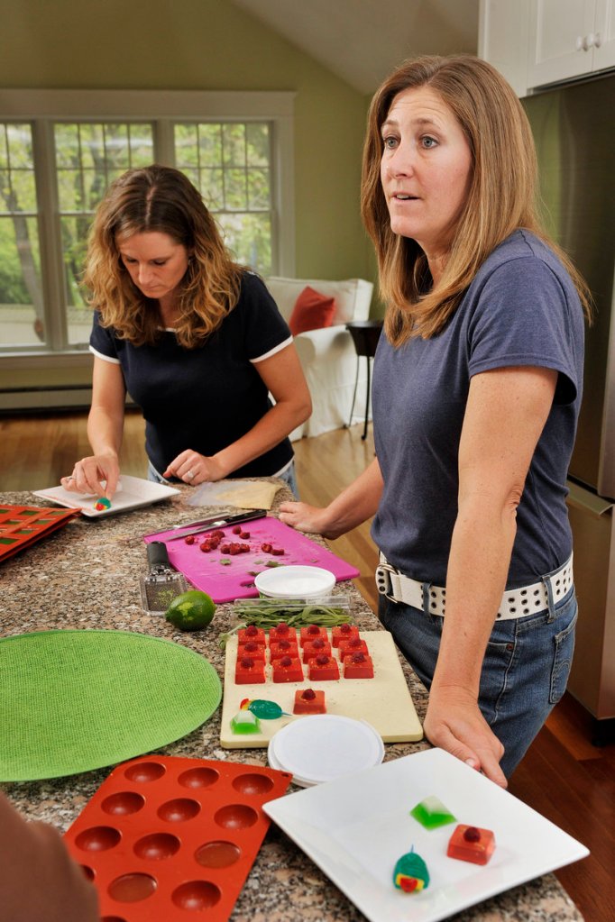 Amy Sirois, left, and Tracy Palm are hoping to capitalize on the growing popularity of jelly shots.
