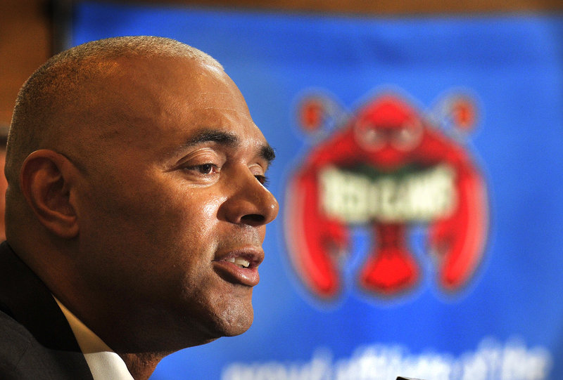 Dave Leitao was a longtime assistant at the University of Connecticut, which won the national title with him in 1999, and had been a head coach at Northeastern, DePaul and Virginia before coming to the Red Claws.