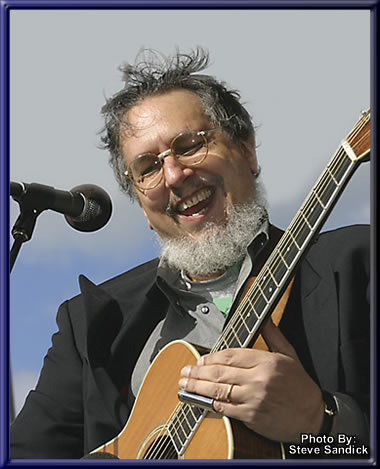 David Bromberg kept making records, but took time off from touring for some 20 years while building his violin business in Delaware.