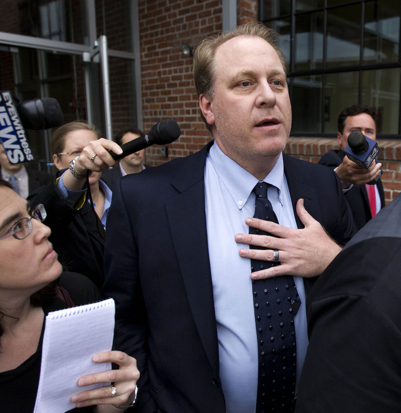 Curt Schilling says the collapse of his 38 Studios video game company has probably cost him his entire baseball fortune.