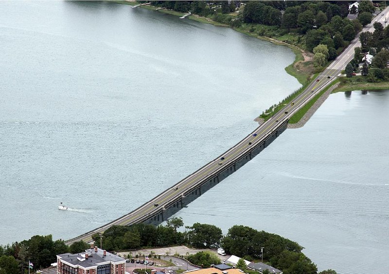 This is an artist’s rendering of the proposed span, from the $23.5 million winning proposal of CPM Constructors of Freeport and VHB of Watertown, Mass.