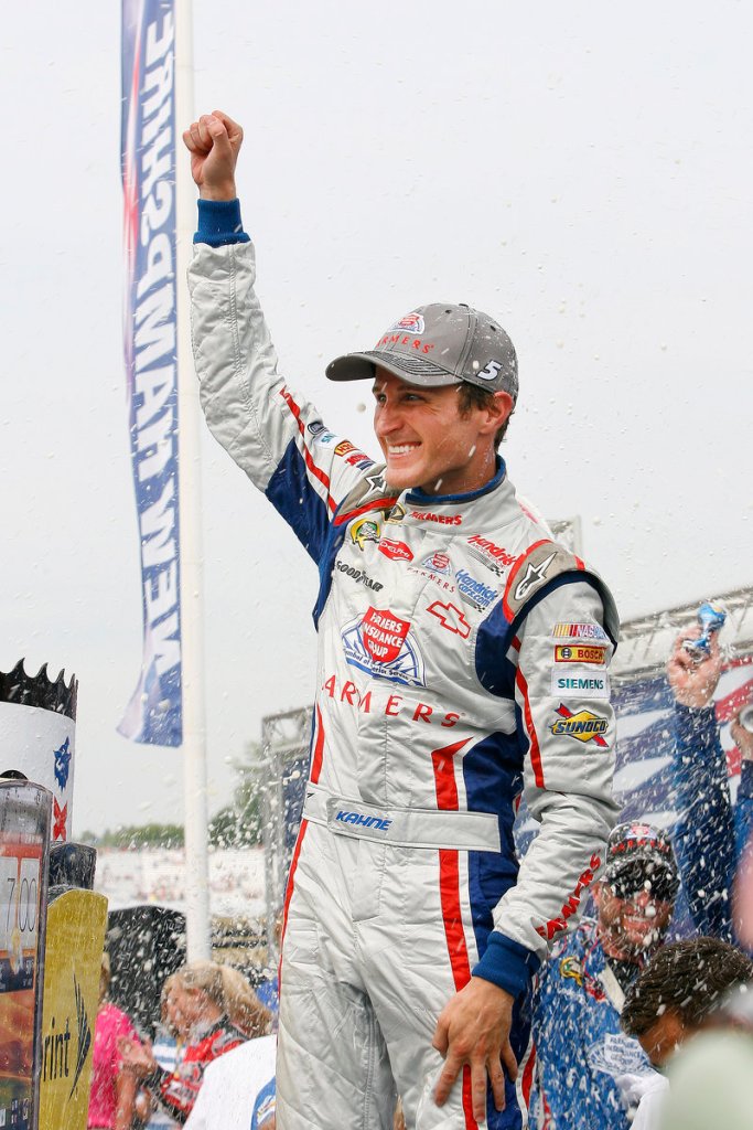 Kasey Kahne climbed four places in the Sprint Cup standings Sunday and moved to the head of the pack of those seeking a wild-card spot in the season-ending Chase.