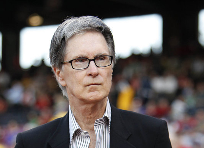 In this May 5, 2010, photo, Boston Red Sox owner John Henry walks on the field before a baseball game between the Red Sox and the Los Angeles Angels in Boston. In an e-ail to reporters, Henry voiced his support for Red Sox manager Bobby Valentine. (AP Photo/Michael Dwyer)