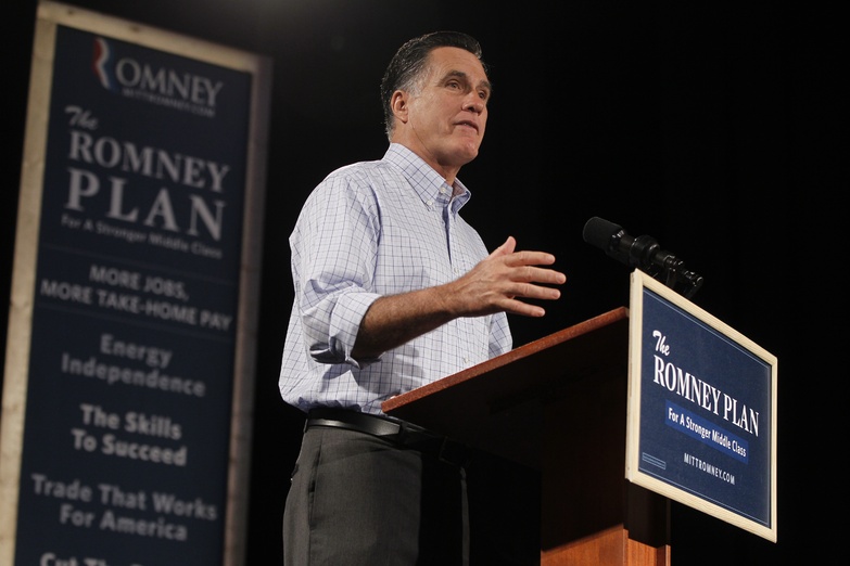 Republican presidential candidate Mitt Romney campaigns Wednesday in Des Moines, Iowa. Romney plans to announce his running mate Saturday morning.