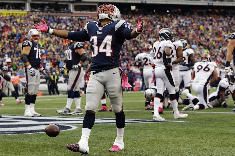 New England Patriots running back Shane Vereen (34) celebrates his touchdown against the Denver Broncos in the second quarter of an NFL football game, Sunday, Oct. 7, 2012, in Foxborough, Mass. (AP Photo/Elise Amendola) NFLACTION12;