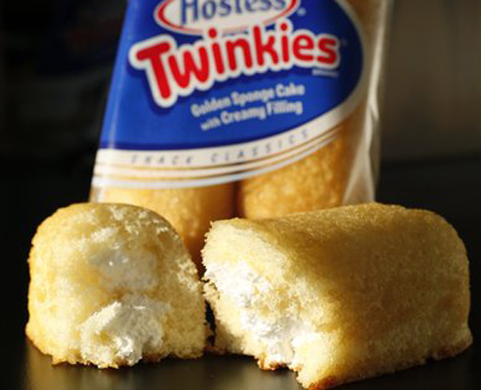 This Tuesday, Jan. 10, 2012, file photo, shows, Hostess Twinkies in a studio in New York. Hostess Brands Inc. announced Tuesday, Nov. 20, 2012, that mediation talks had failed and it will continue the liquidation process. ( AP Photo/Mark Lennihan)