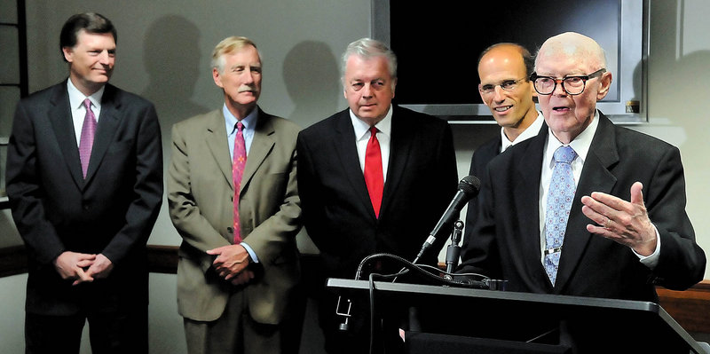 Former Gov. John Reed, right, speaks at a 2008 fundraiser for Friends of The Blaine House. He is accompanied, from left, by former governors John McKernan, Angus King and Joseph Brennan and then-Gov. John Baldacci.