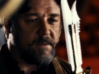 Russell Crowe plays an Australian mercenary named Jack Knife.