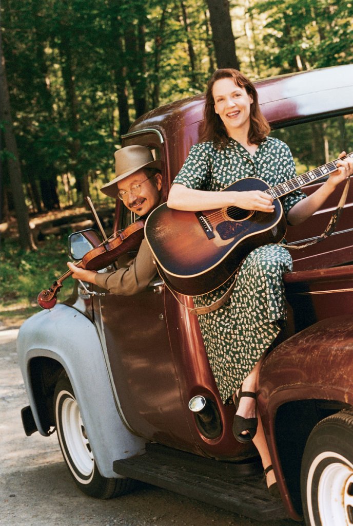 Appalachian music duo Jay Ungar and Molly Mason perform on Friday in Ogunquit and on Saturday in Brownfield.