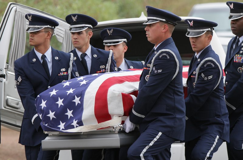 Sherman Hemsley’s casket arrives Wednesday at Fort Bliss National Cemetery.