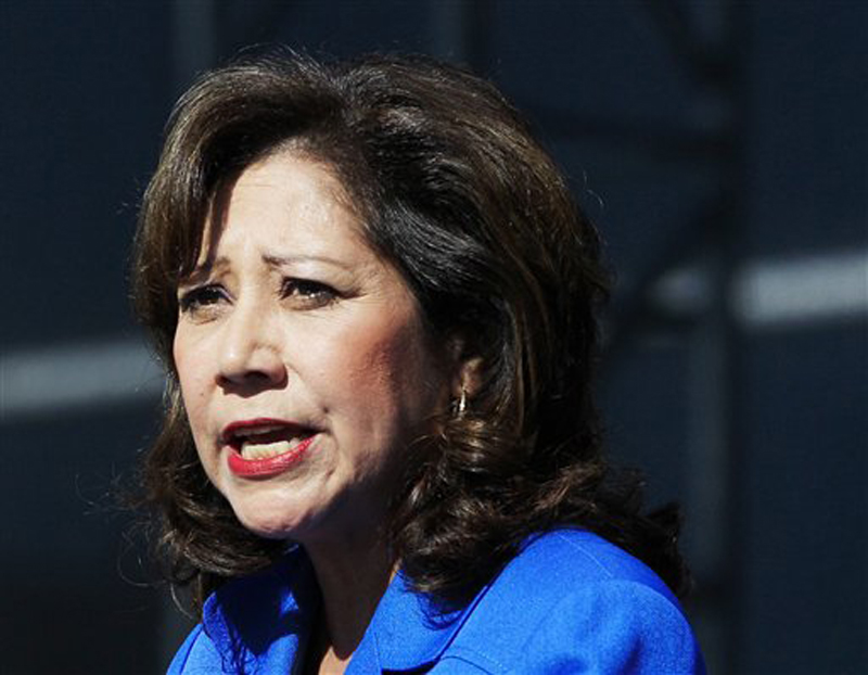 Labor Secretary Hilda Solis told colleagues she is resigning from the Obama administration.