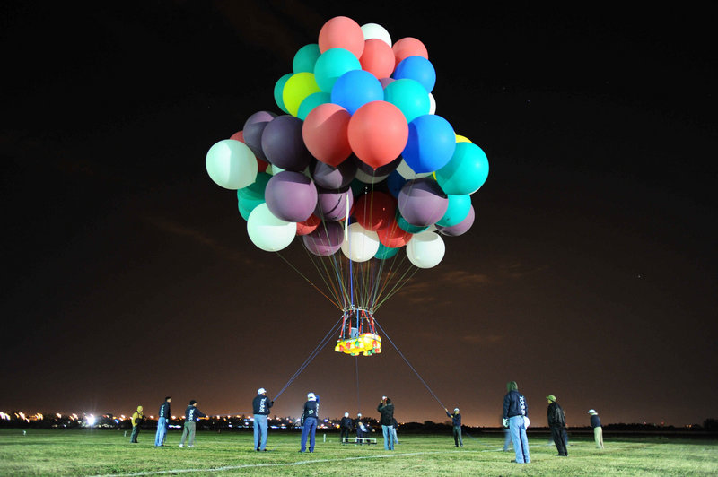 Гонка на воздушных шарах. Воздушные шары. Воздушный шарик. Необычные воздушные шарики. Воздушный шар с людьми.
